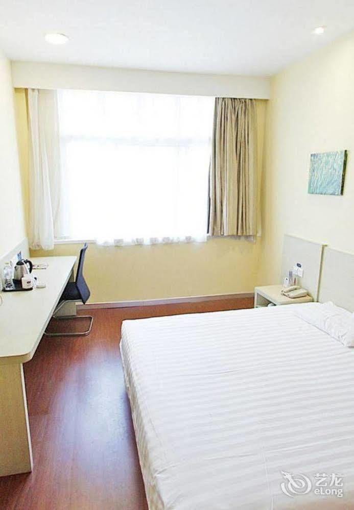 Hanting Express Shanghai Lujiazui Minsheng Road Eksteriør billede